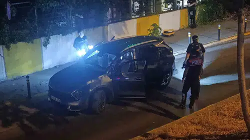 Beylikdüzü’nde polisten kaçan araca operasyon