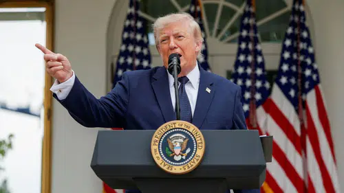 İran’ın hedefindeki isim konuştu: Trump’tan suikast planına karşı sert vasiyet
