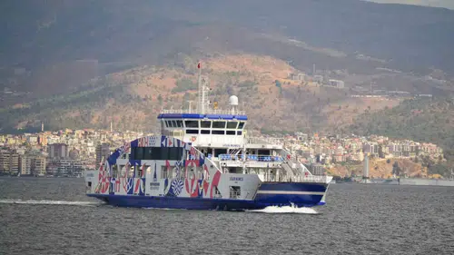 İzmir trafiğini rahatlatan vapur formülü