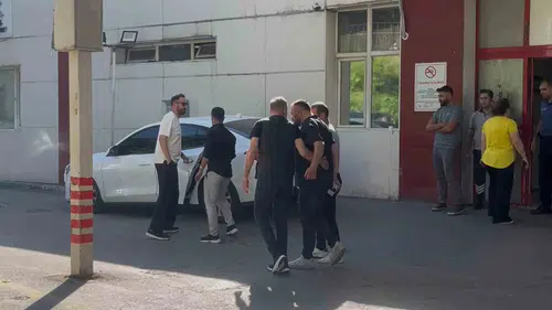 Haluk Levent Bursa yolunda gözaltına alındı