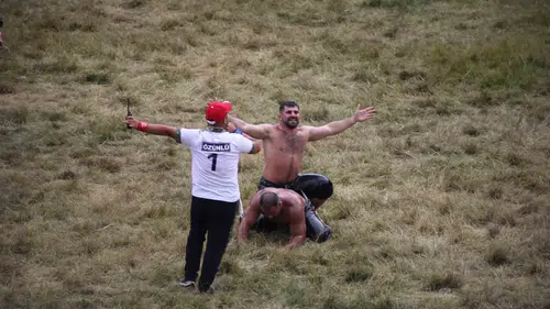 Erkan Taş Kırkpınar'ın yeni başpehlivanı oldu