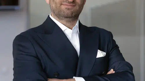 Akfen Yenilenebilir Enerji küresel yatırım ligine girdi