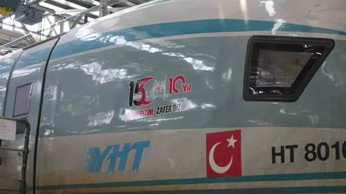 Yüksek Hızlı Trenlerde 15 Temmuz İçin Özel Tasarım Dönemi