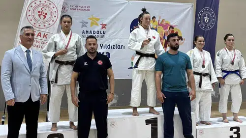 Eskişehirli judocular Analig’de fırtına gibi esti