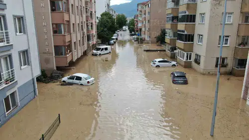 Kastamonu Cide sular altında kaldı