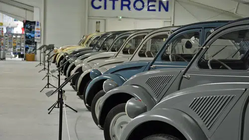 Bir adamın 40 yıllık Citroen tutkusu müze oldu