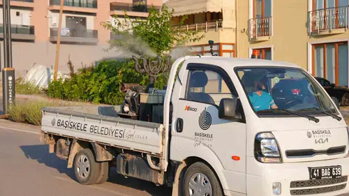 Başiskele’de sivrisinek ve haşere istilasına karşı ilaçlama seferberliği başladı