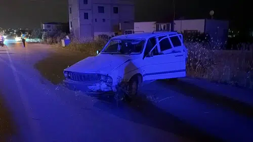 Osmaniye'de kavşakta kaza anı kameraya yansıdı