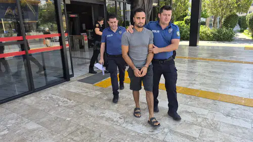 Alanya'da cinsel saldırı ve gasp şüphelisi tutuklandı