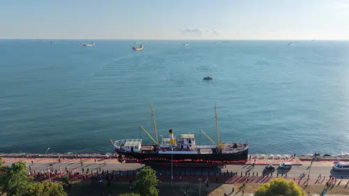 Bandırma Vapuru Samsun sokaklarında tarihi yolculuğuna çıktı