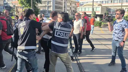 Eskişehir’de NATO protestosuna polis müdahalesi
