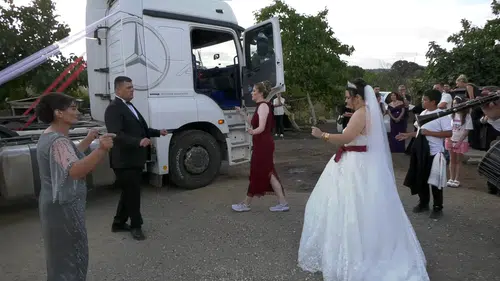 Keşanlı damat düğün konvoyuna dev TIR’ları dahil etti