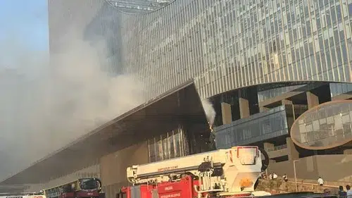 Çankaya’da iş merkezinde korkutan yangın