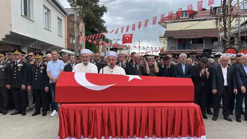 Şehit Mehmet Demirbaş Samsun'da son yolculuğuna uğurlandı