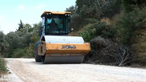 Hatay Defne’de bozuk yollar yenileniyor