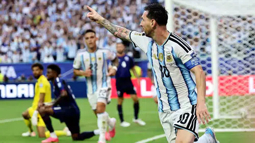 Messi ve arkadaşları Dünya Kupası’nda zorlanarak tur atladı