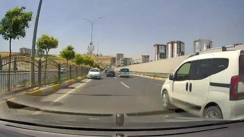 Şanlıurfa yolunda ölüme davetiye çıkaran anlar