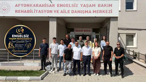 Afyonlu kuaförlerden özel bireylere gönüllü dokunuş