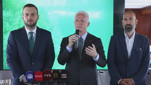 Marmara Denizi’nin koruma altındaki adasında temizlik seferberliği