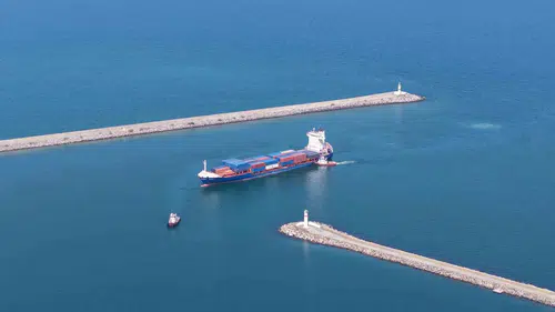 Karadeniz’de seyreden Türk gemisine dronlu saldırı