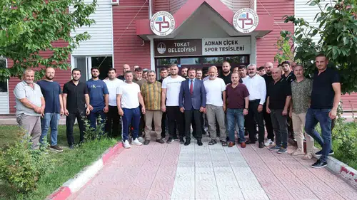 Darp edilen başpehlivan Serhat Elvan yuvasına döndü