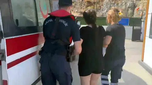 Fethiye açıklarında teknede fenalaşan yolcu için acil müdahale