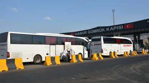 Avrupa’dan yola çıkan Filistin konvoyu Habur’u geçerek Irak’a girdi