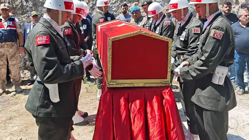 Hatay Kıbrıs gazisini dualarla uğurladı