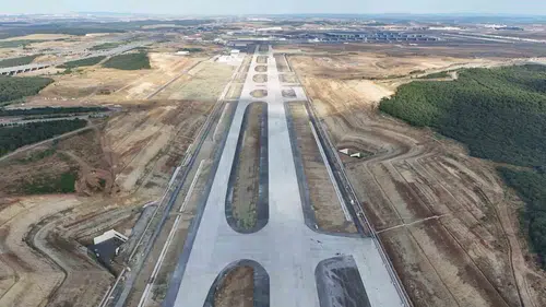 İstanbul Havalimanı yeni pistiyle kapasitesini artırıyor