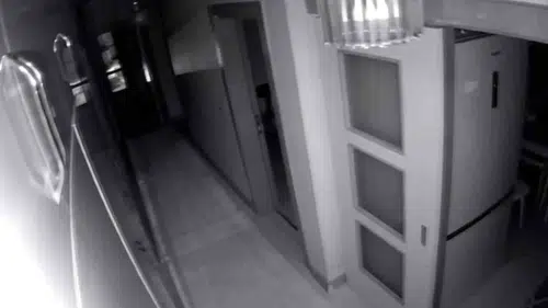 Nurdağı’nda gece yarısı sarsıntısı kameraya yansıdı