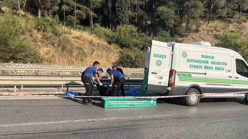 Manisa İzmir yolunda motosiklet kazası bir can aldı