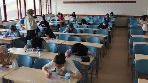 Bayburtlu öğrenciler dini bilgilerini yarışarak pekiştirdi