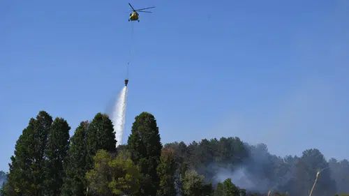 Kütahya Emet’te tarladan ormana sıçrayan yangın paniği