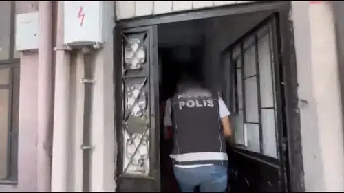 Kağıthane’deki bir iş yerinde 104 kilogram uyuşturucu bulundu