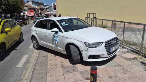 Eskişehir'de ehliyetsiz sürücü yaya geçidinde dehşet saçtı