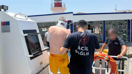 Bodrum açıklarında teknede yaralanan yolcuyu Sahil Güvenlik kurtardı