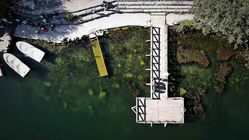 Karagöl'ün kalp şekli görenleri kendine hayran bırakıyor