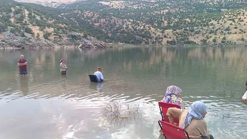 Adıyaman'ın dağlarında gizlenen şifa kaynağı Sülüklü Göl doldu taştı