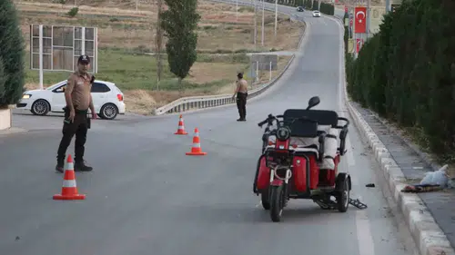 Karaman'da trafik kazasında yaralanan 75 yaşındaki sürücü hayatını kaybetti