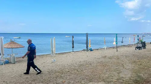 Erdek sahillerinde zincirli işgale zabıta müdahalesi