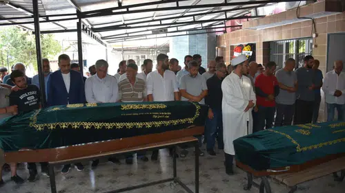 İzmir'deki yangında bir canı kurtarmak için hayatını hiçe saydı