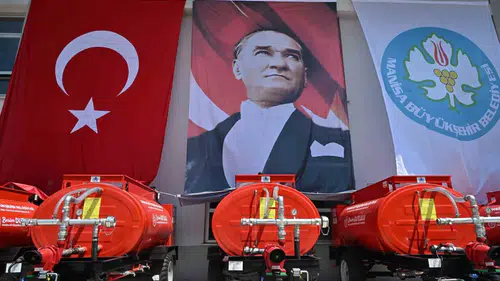Manisa’nın kırsal mahallelerine yangınlara karşı 100 tankerlik önlem