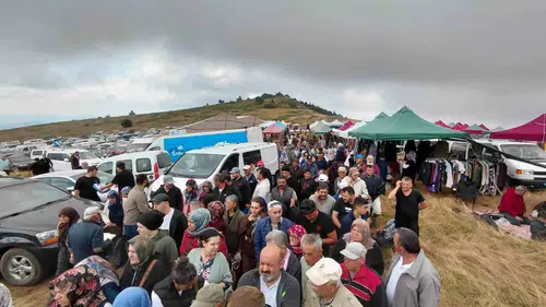 Bolu’nun zirvesinde hem güreş hem şifa mesaisi