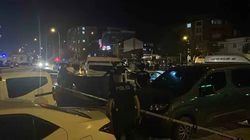 Niğde’de park halindeki otomobilden gelen silah sesleri dehşet saçtı