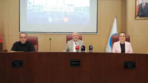 Çorum Belediye Başkanı Aşgın’dan Manifest grubu kararı
