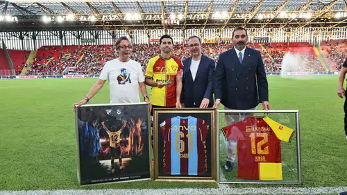 İsmail Köybaşı sahalara veda etti