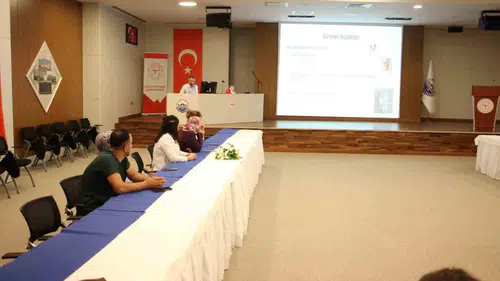 Hastane çalışanlarına kateter eğitimi Enfeksiyon riskine karşı bilgilendirme