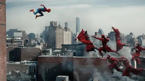 Örümcek Adam gişede Avengers rekorunu yerle bir etti