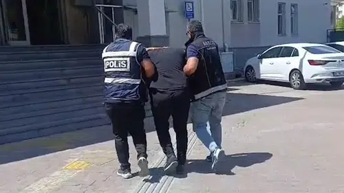 Kayseri polisi firari suçluyu saklandığı delikte buldu