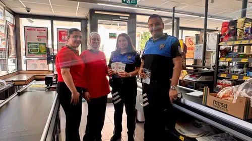 Bilecik’te polisten esnafa dolandırıcı uyarısı